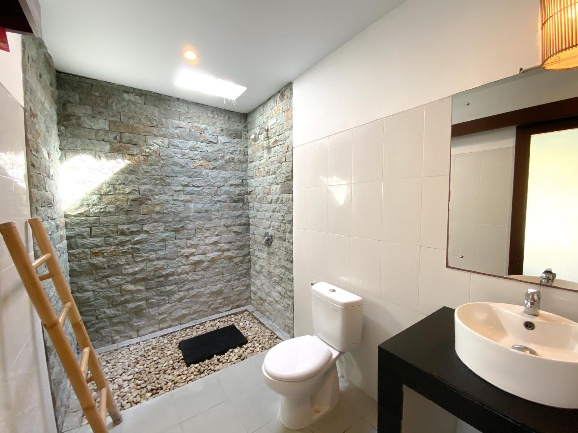 Tropical Luxe Villas Canggu - Finns & Atlas Exterior photo